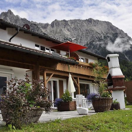 Haus Erli Apartment Mittenwald Exterior photo